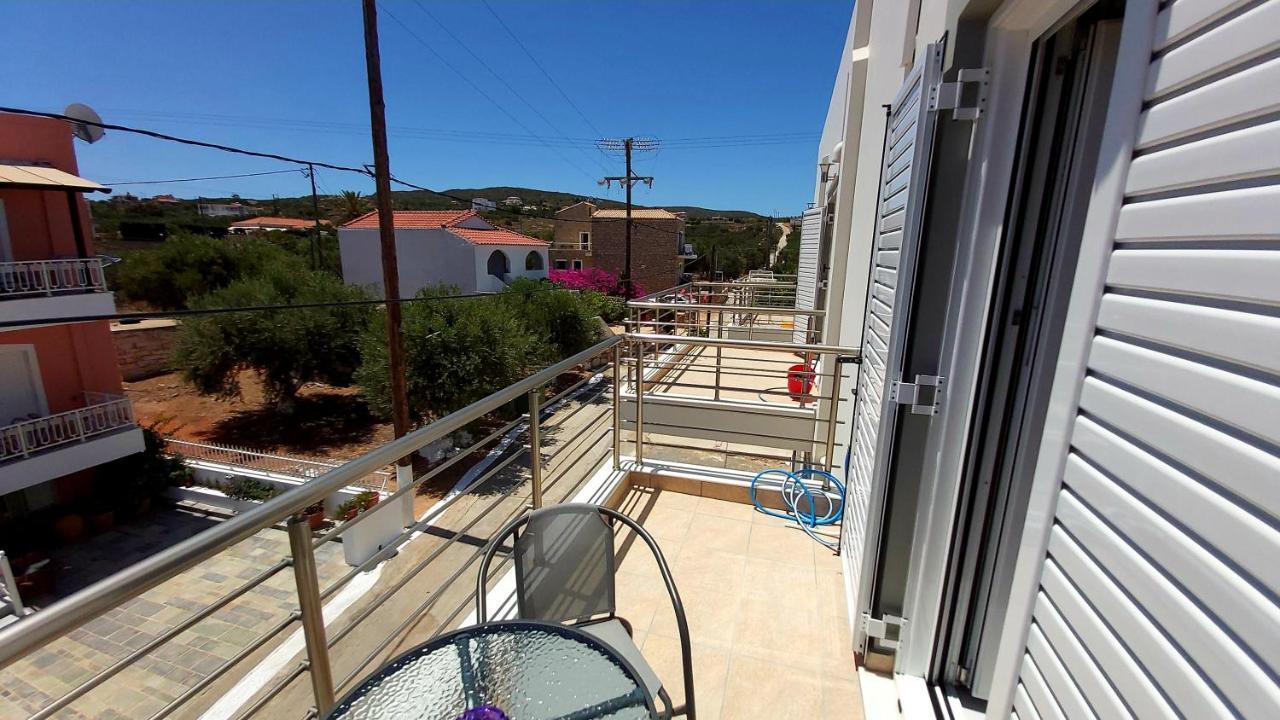 Nikko'S Apartments Elafonisos מראה חיצוני תמונה