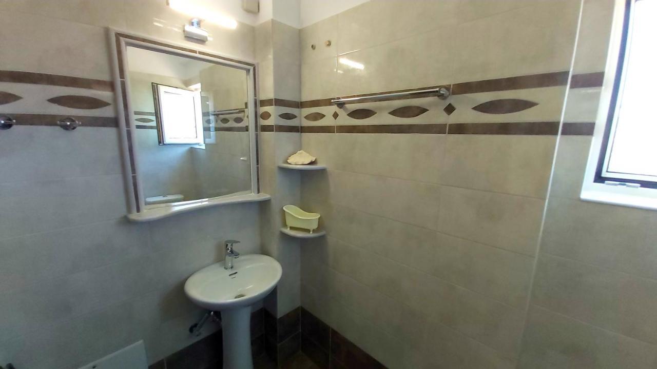 Nikko'S Apartments Elafonisos מראה חיצוני תמונה